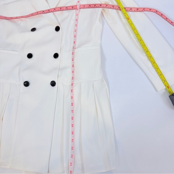 Tahari ASL Women Size 12 White Cream Double Breasted Pleated Mini Blazer Dress - Picture 5 of 10